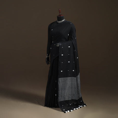 Bengal Pure Mul Cotton Jamdani Saree with Tassels 11