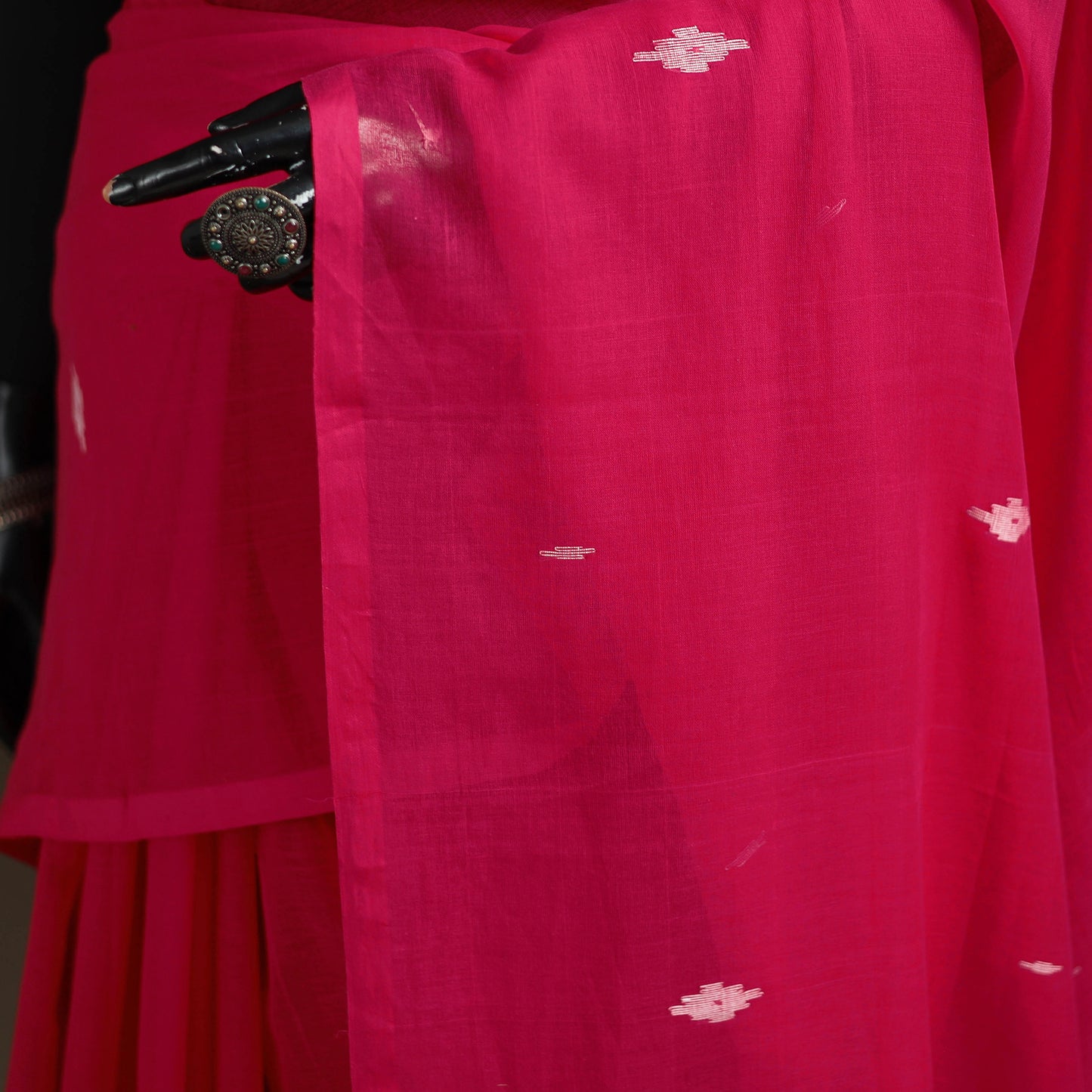 Bengal Pure Mul Cotton Jamdani Saree with Tassels 12