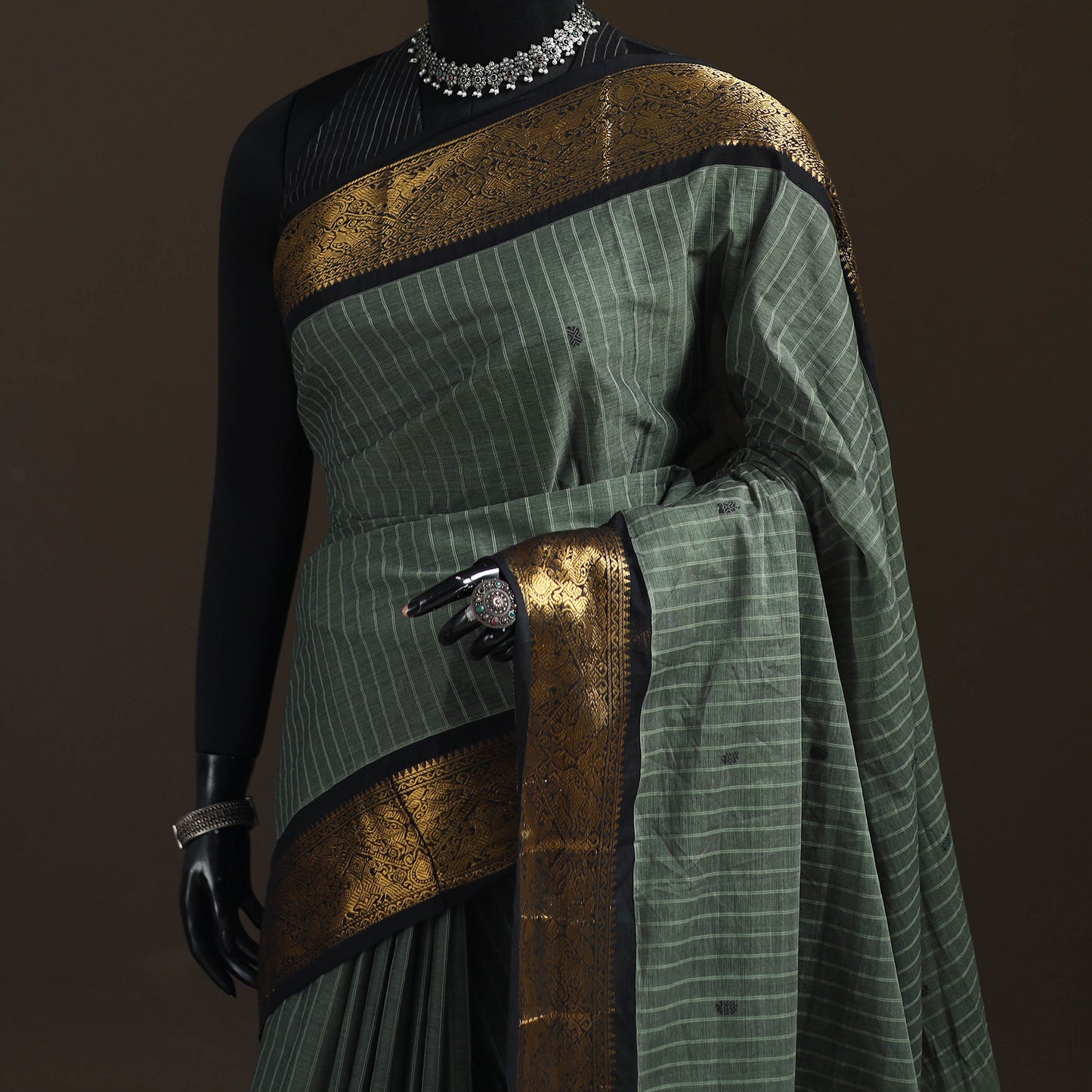 Stripes Buti Cotton Zari Border Kanchipuram Saree 05