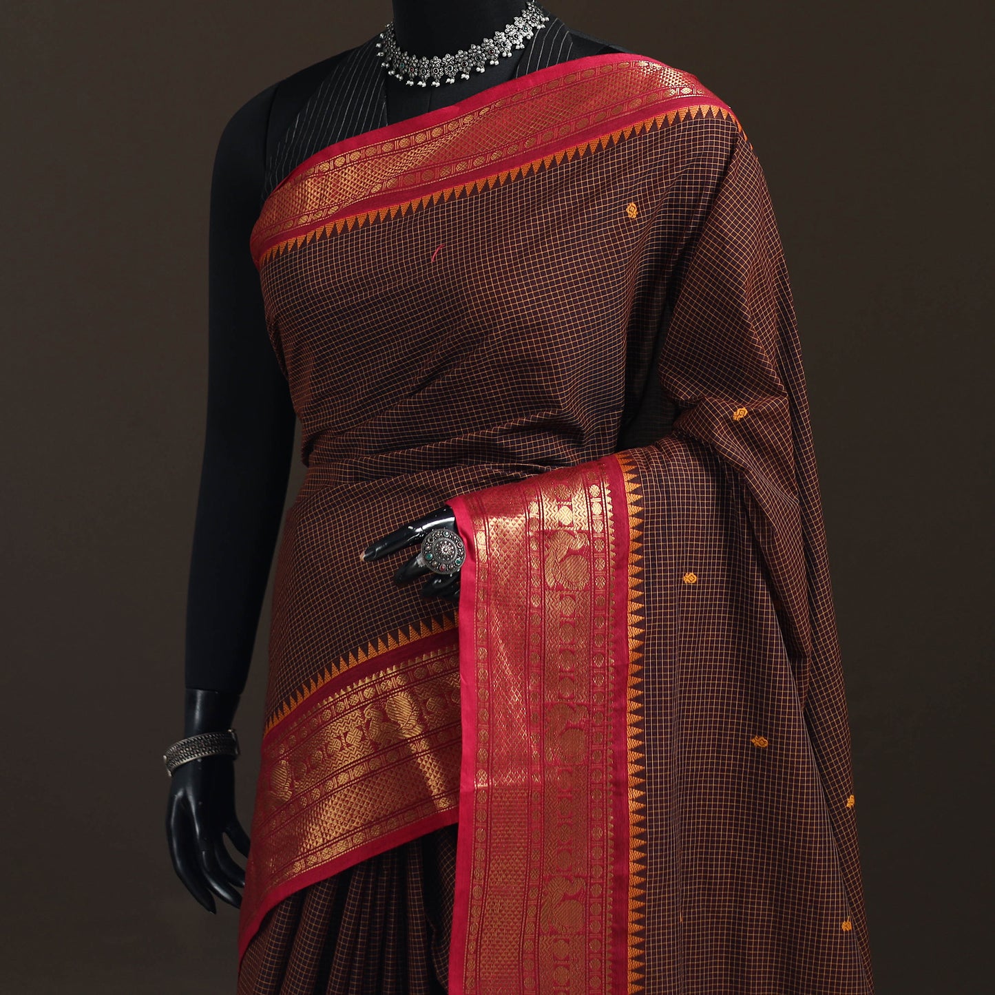Checks Buti Cotton Zari Border Kanchipuram Saree 06
