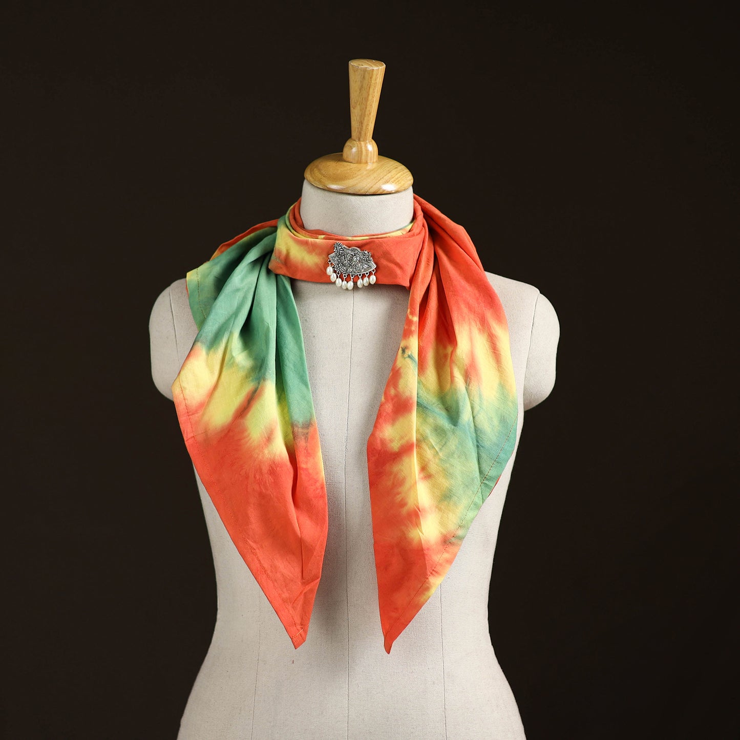 Shibori Tie-Dye Cotton Brooch Scarf 18