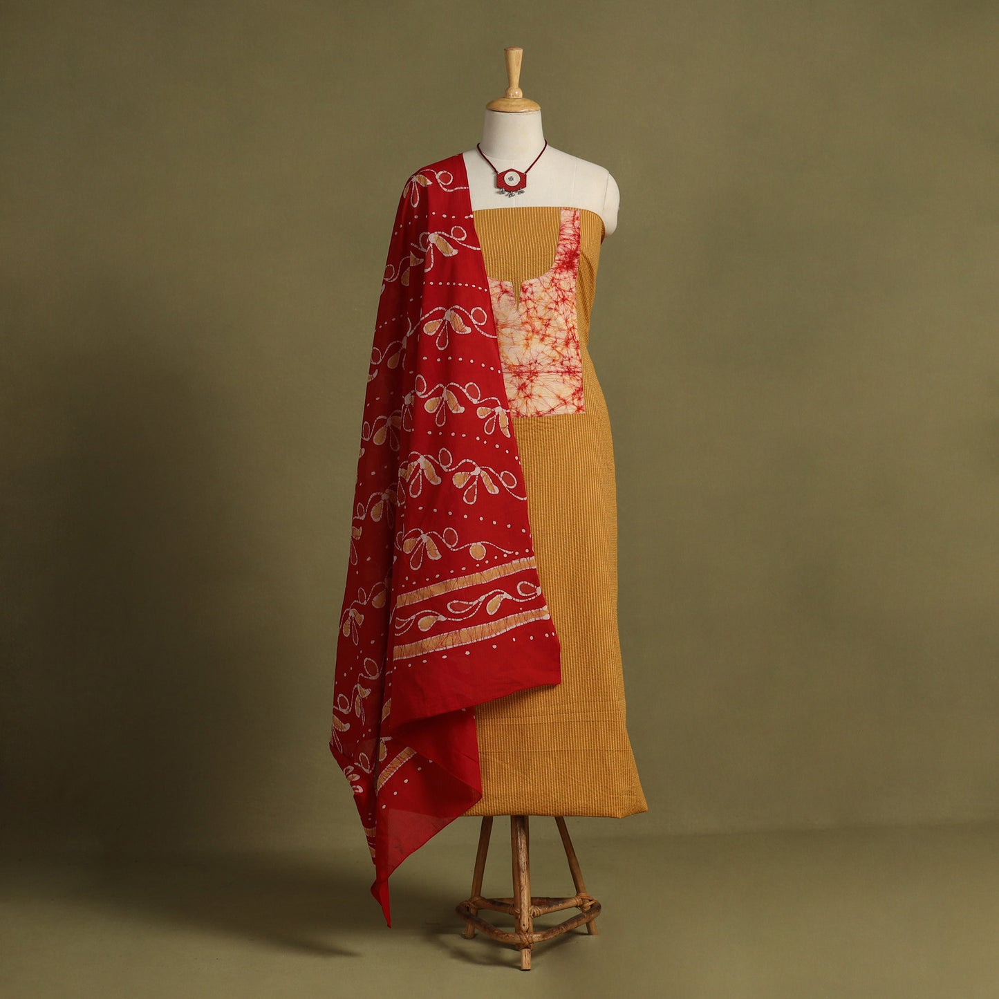 Yellow 2pc Unstitched Plain Dress Material with Jewellery Set