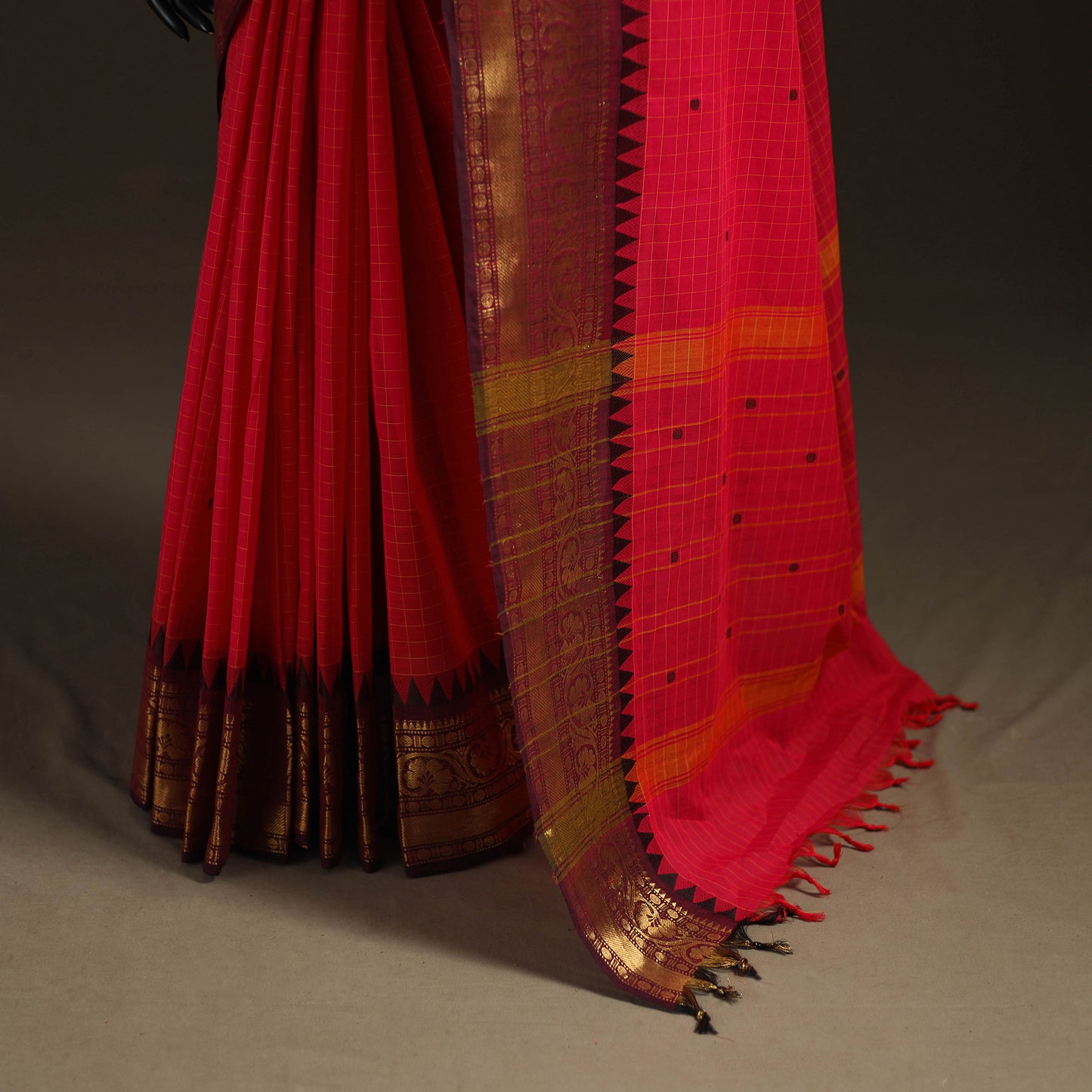 Checks Buti Cotton Zari Border Kanchipuram Saree 11