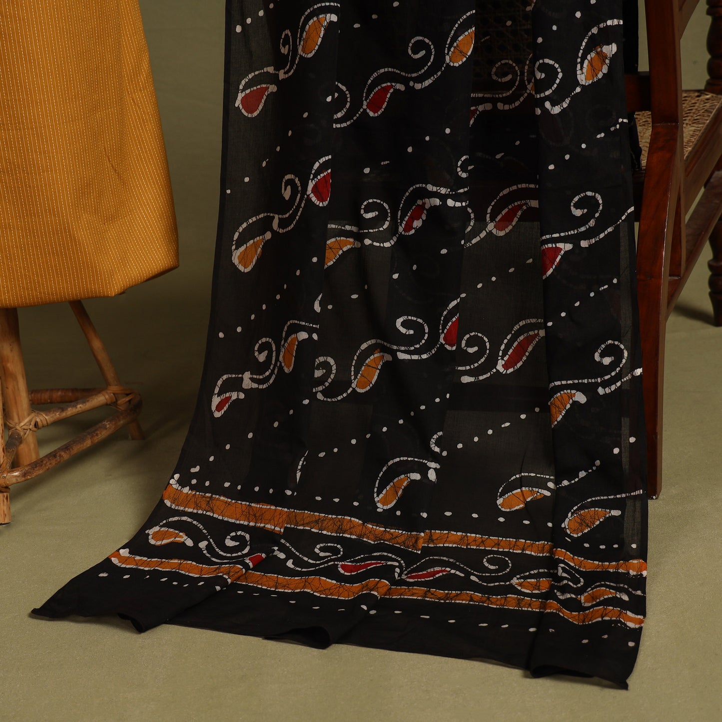 Yellow 2pc Unstitched Plain Dress Material with Jewellery Set