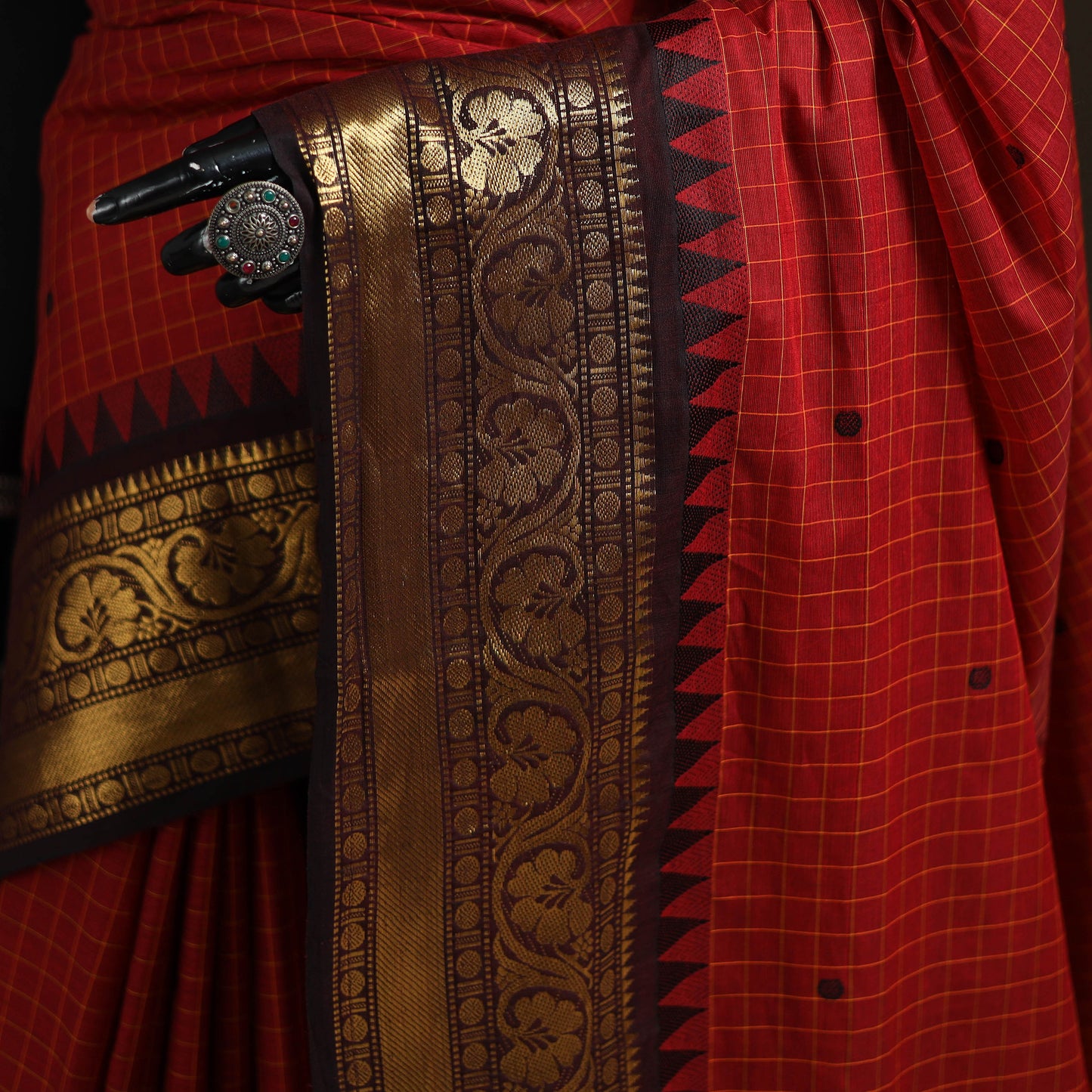 Checks Buti Cotton Zari Border Kanchipuram Saree 13