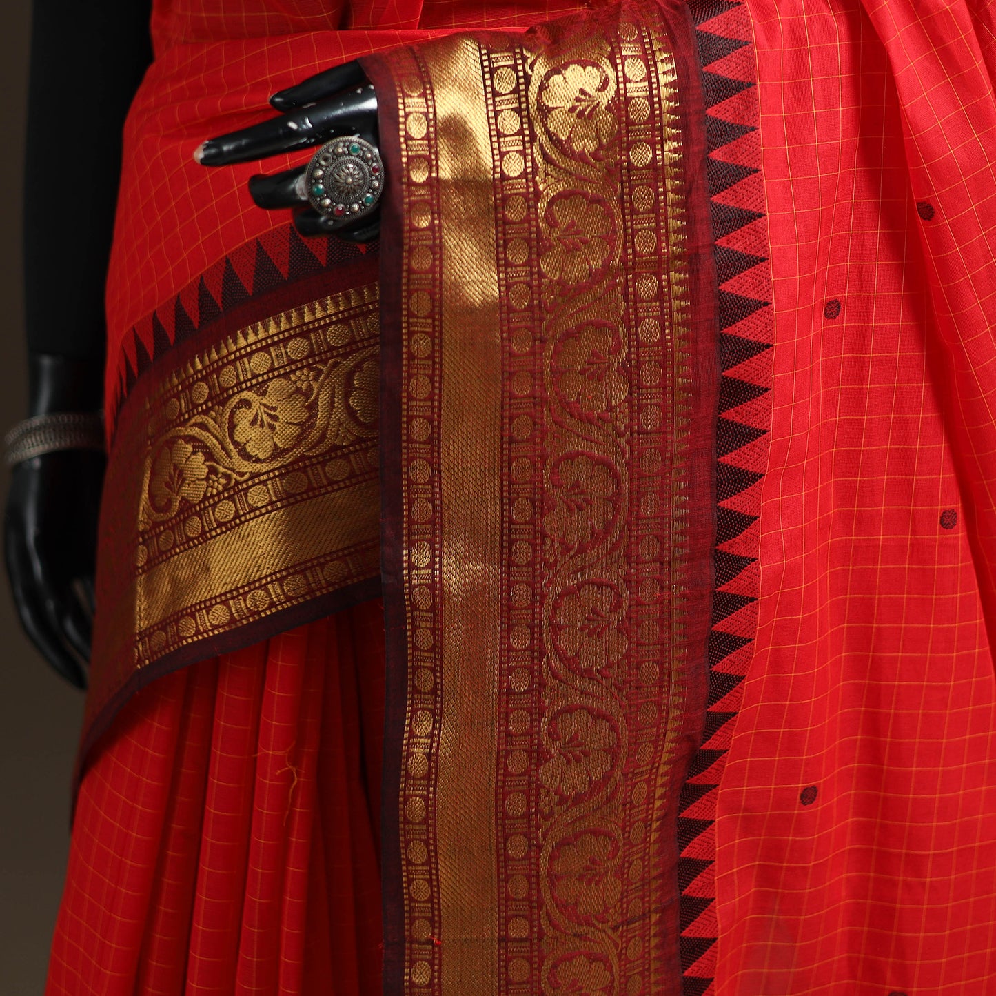 Checks Buti Cotton Zari Border Kanchipuram Saree 15