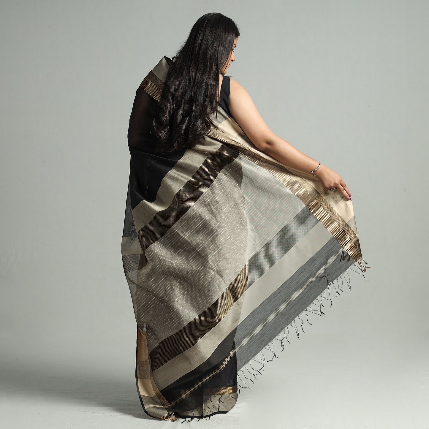 Black - Traditional Maheshwari Silk Cotton Handloom Saree with Resham Zari Border 58