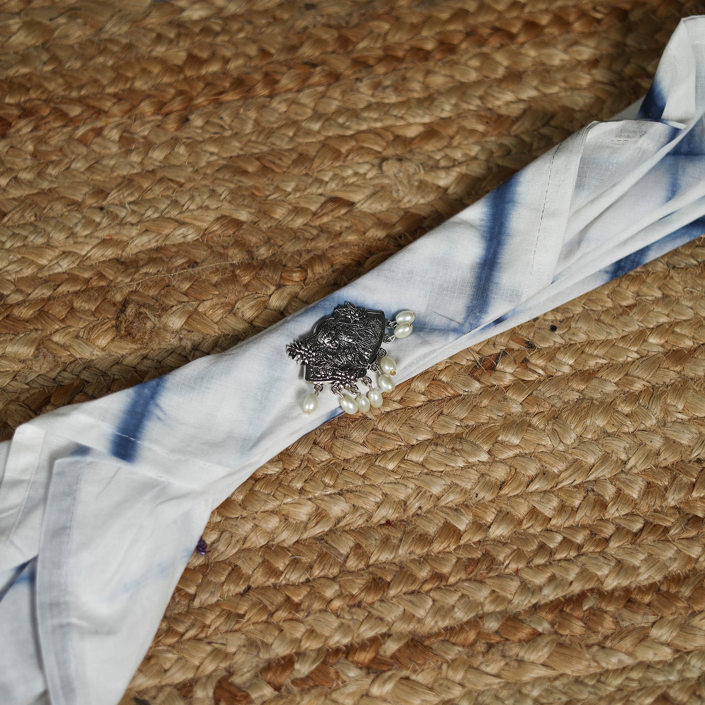 Shibori Tie-Dye Cotton Brooch Scarf 03