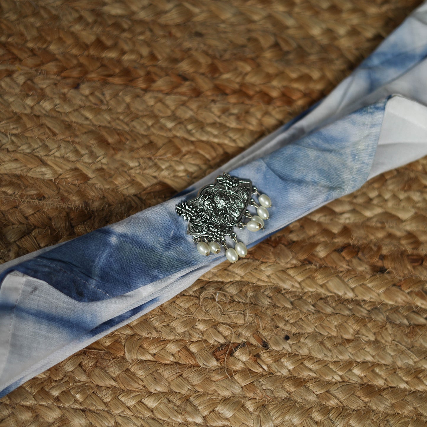 Shibori Tie-Dye Cotton Brooch Scarf 05