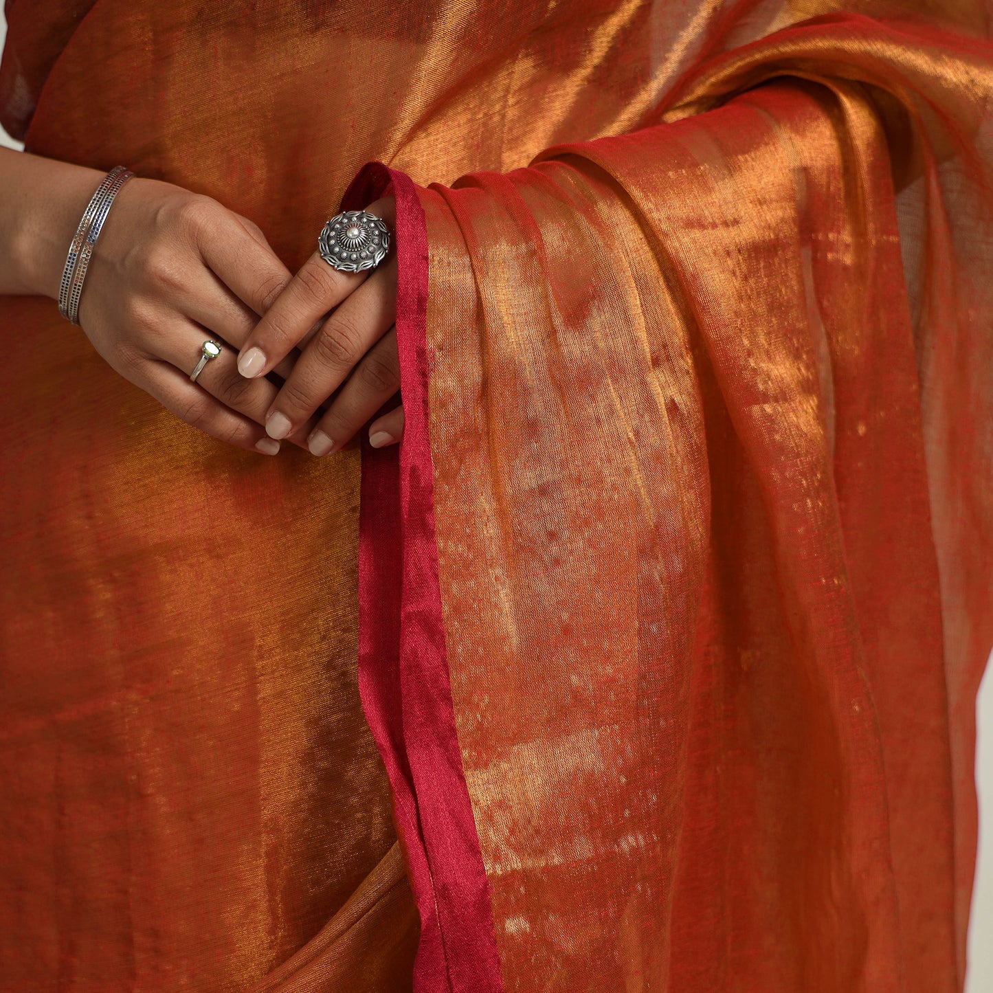 Buy Red Bengal Fine Tissue Zari Saree Online at iTokri.com