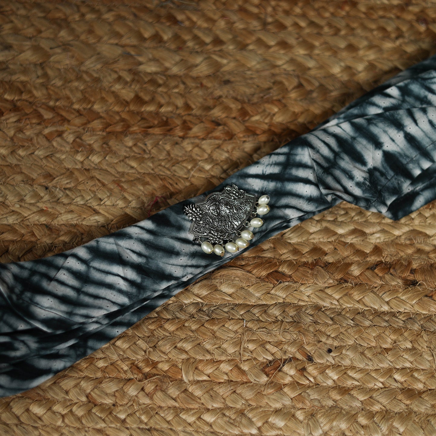 Shibori Tie-Dye Cotton Brooch Scarf 11