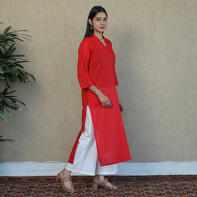 Buy Mulmalai Cotton Plain Dyed Straight Kurta Online at iTokri.com