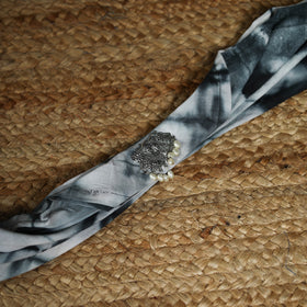 Shibori Tie-Dye Cotton Brooch Scarf 19