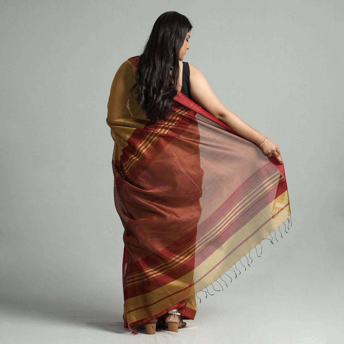 Brown - Traditional Maheshwari Silk Cotton Handloom Saree with Thread Border 61