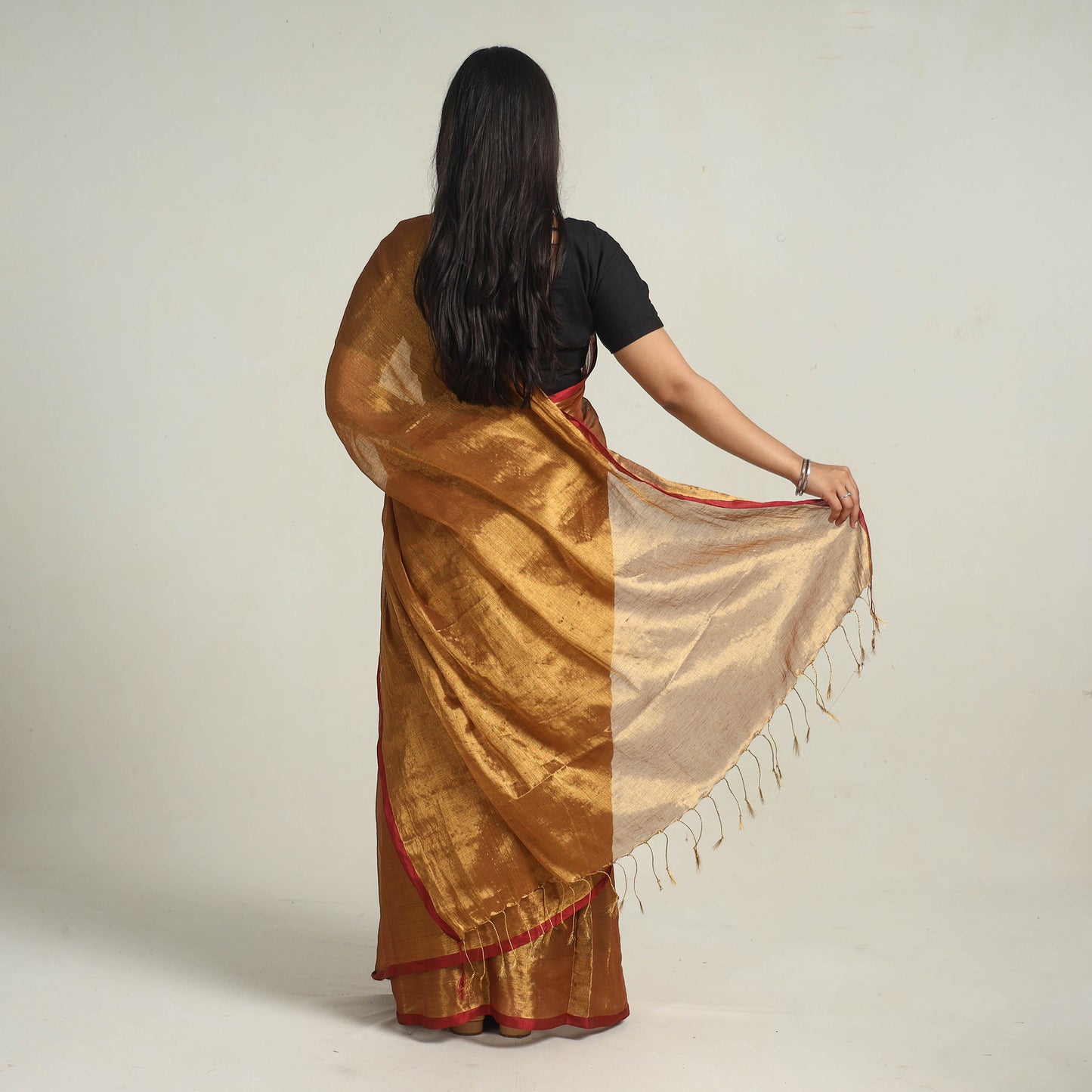 Bengal Fine Tissue Zari Saree 08