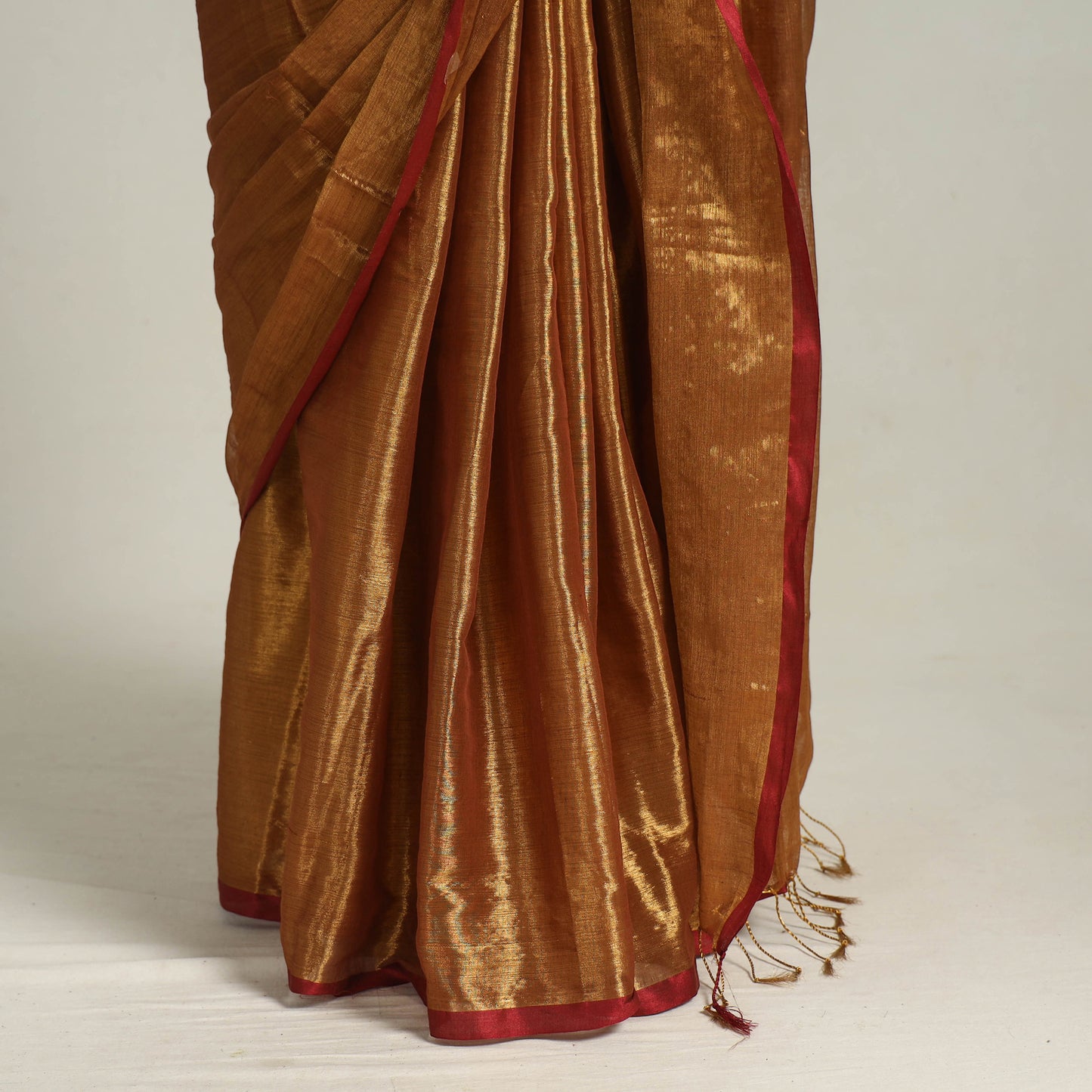 Bengal Fine Tissue Zari Saree 08