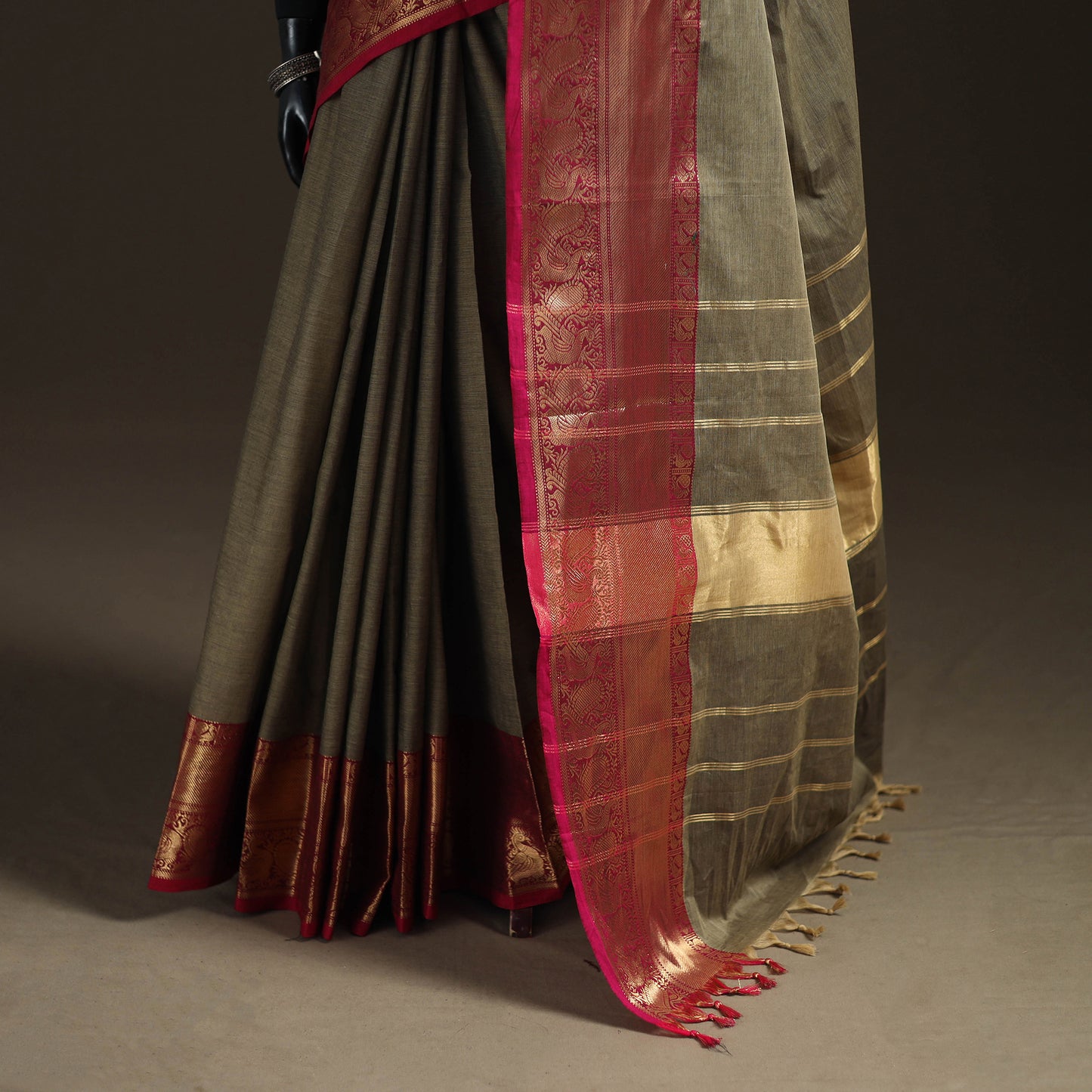 Chettinad Woven Cotton Saree with Border 12