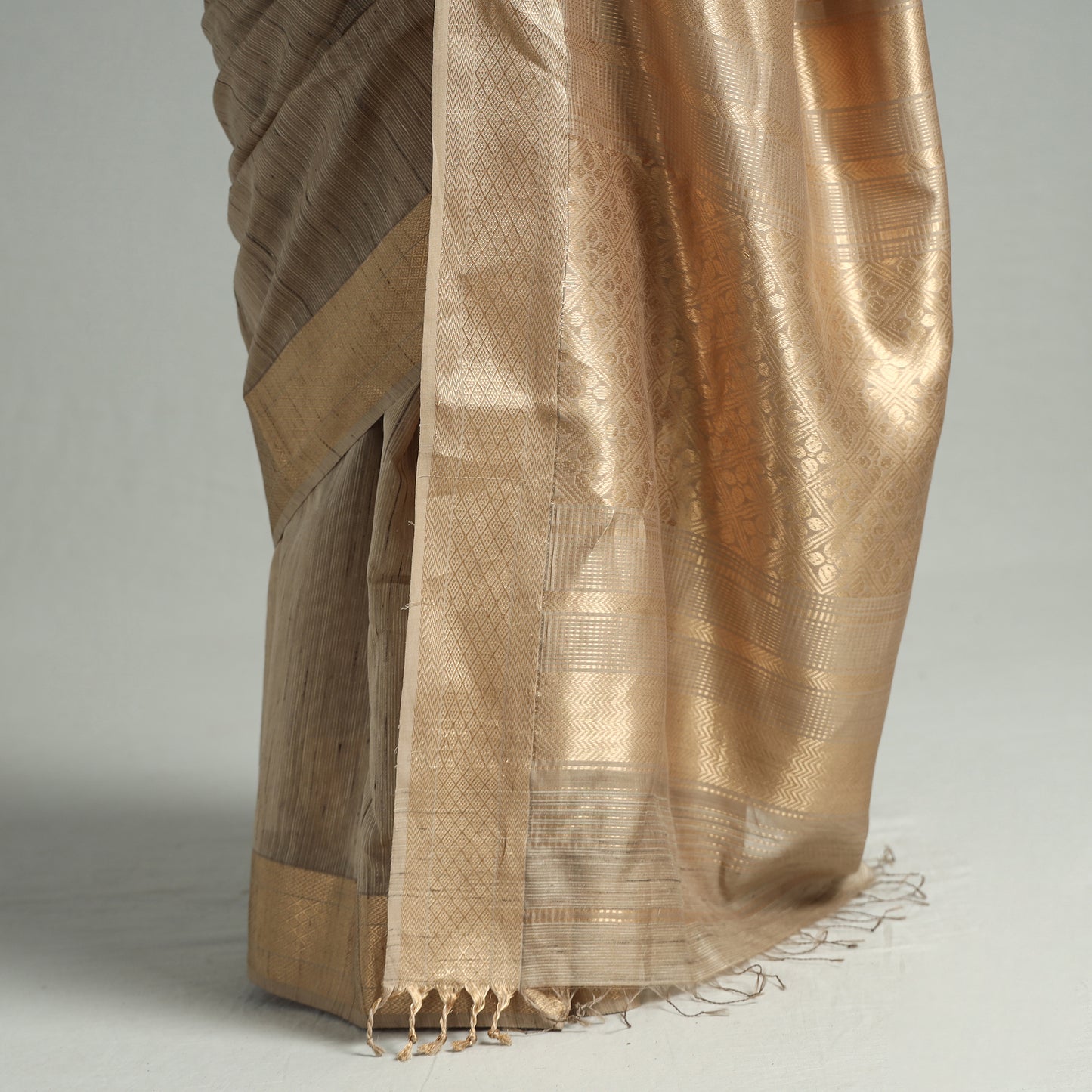 Brown - Traditional Maheshwari Silk Handloom Zari Work Saree 68