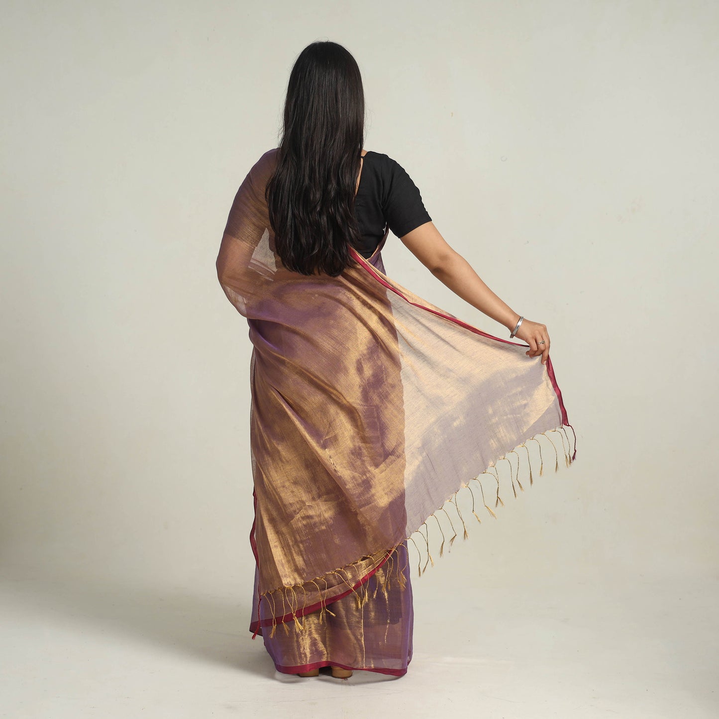 Bengal Fine Tissue Zari Saree 13