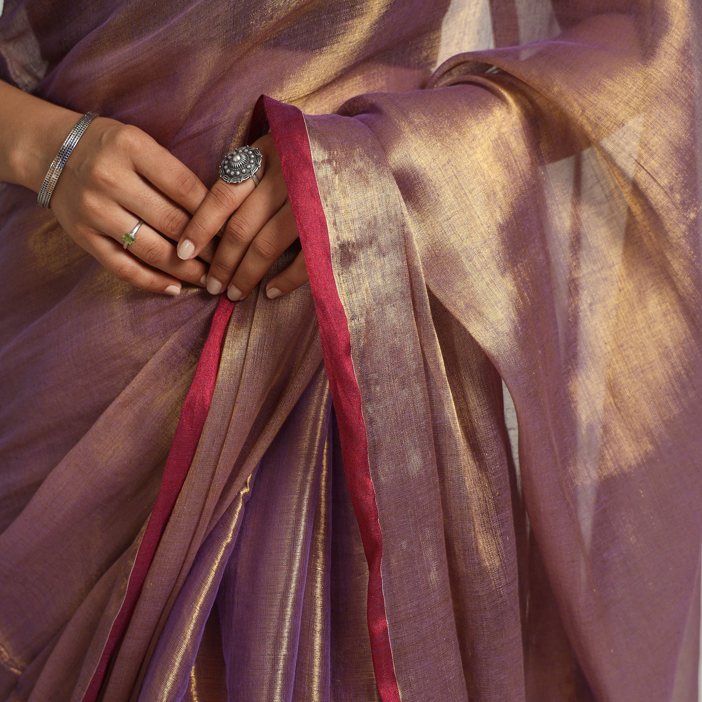 Bengal Fine Tissue Zari Saree 13