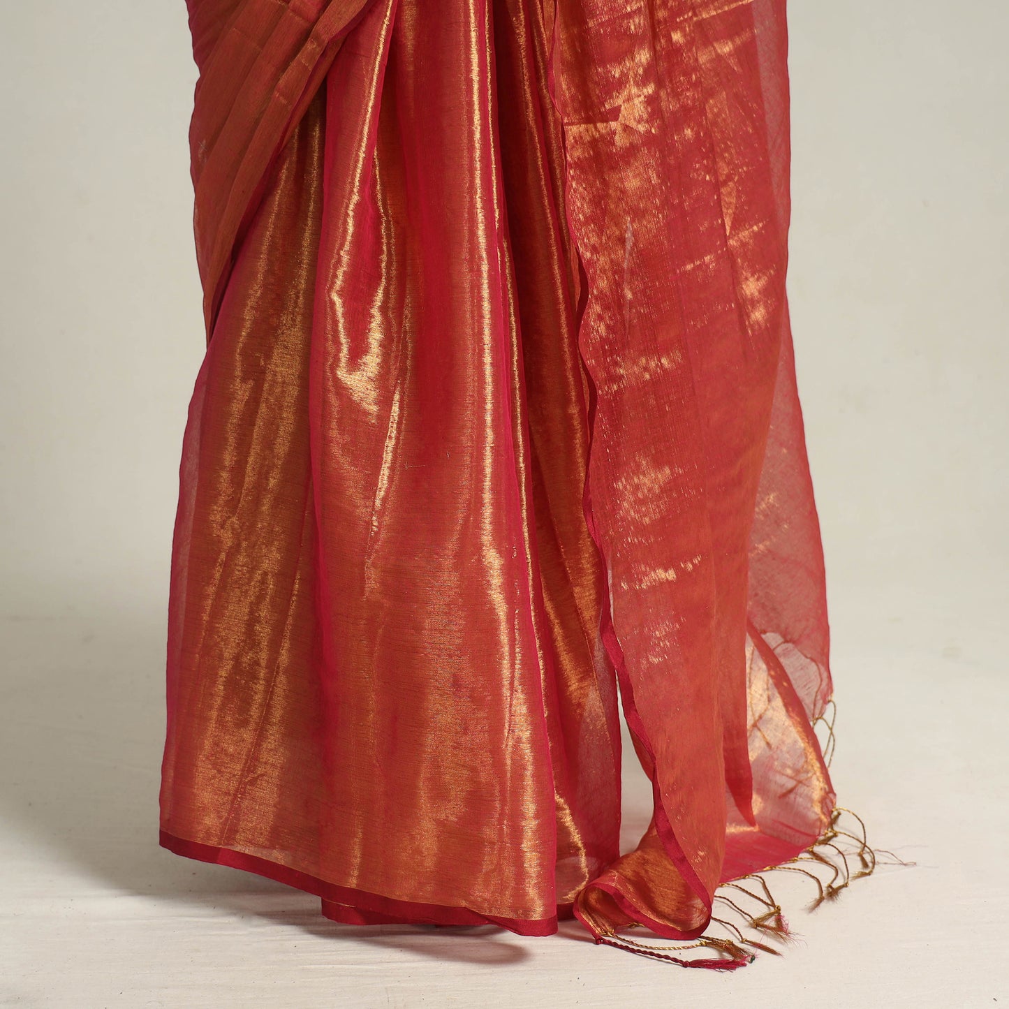 Bengal Fine Tissue Zari Saree 15