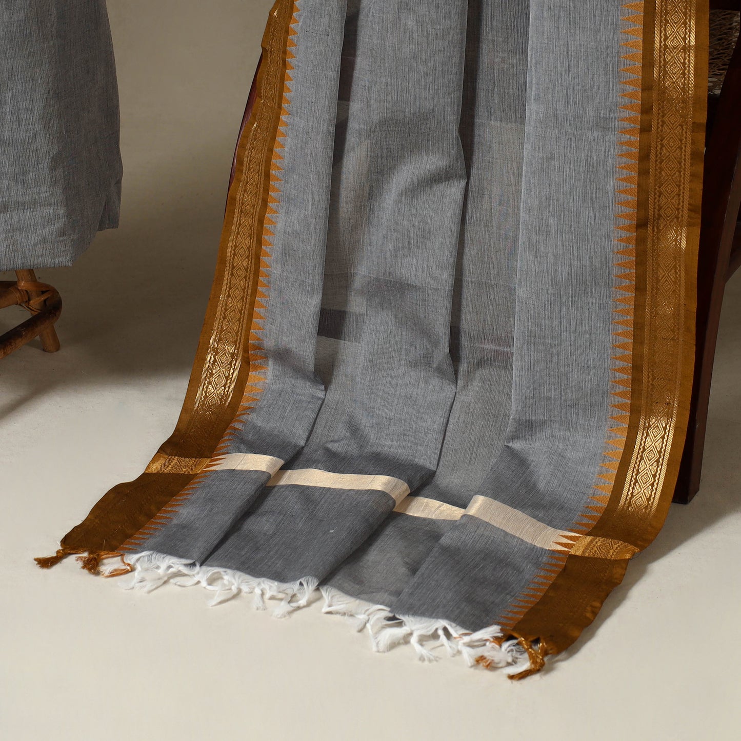 Grey 2pc Kandangi Chettinad Dress Material with Jewellery Set