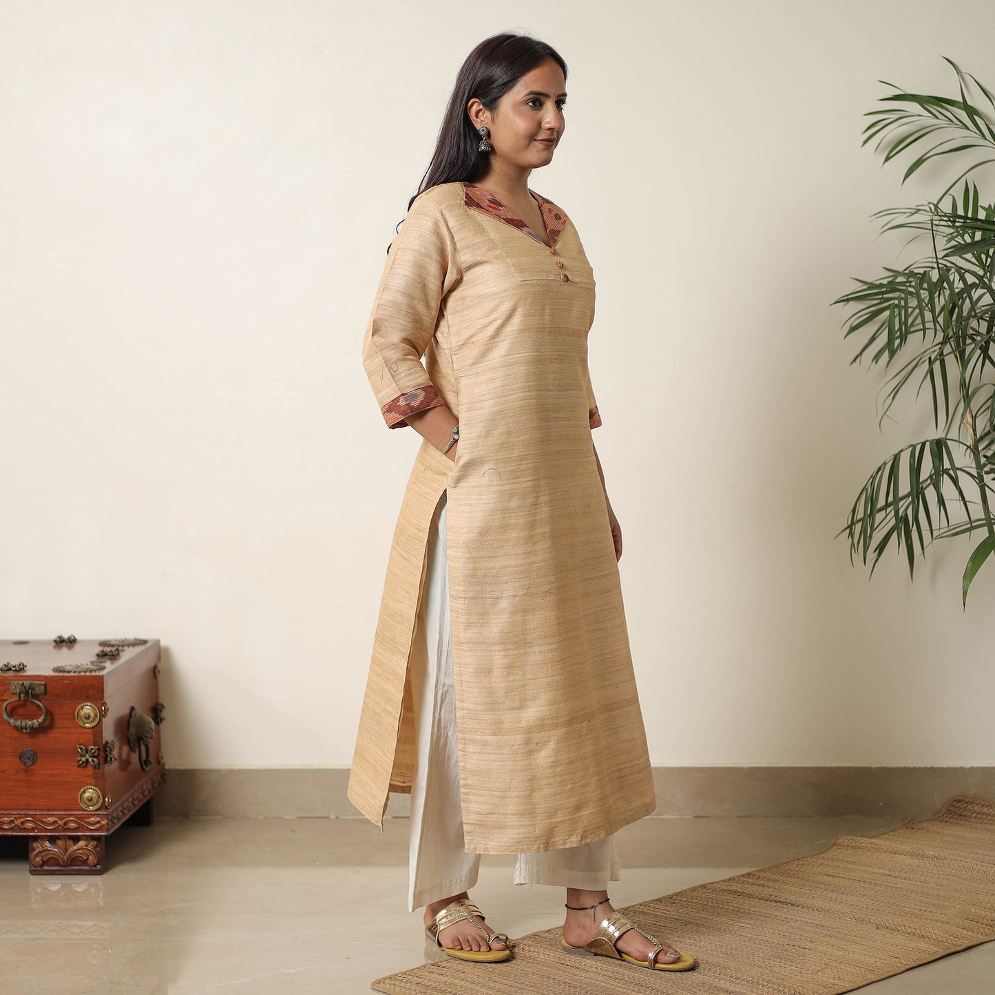 Beige - Bhagalpuri Handwoven Desi Tussar Silk Straight Kurta 07