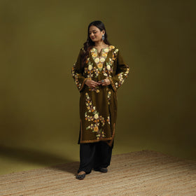 Pink - Handwoven Aari Embroidered Kashmiri Merino Wool Pheran 08