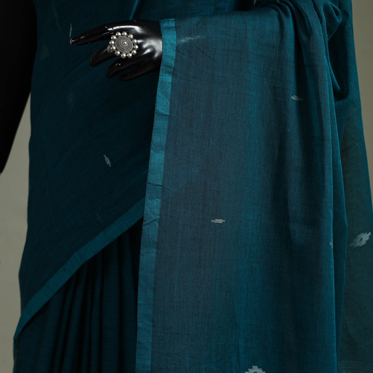 Handloom Pure Mul Cotton Phulia Jamdani Saree with Tassels 03