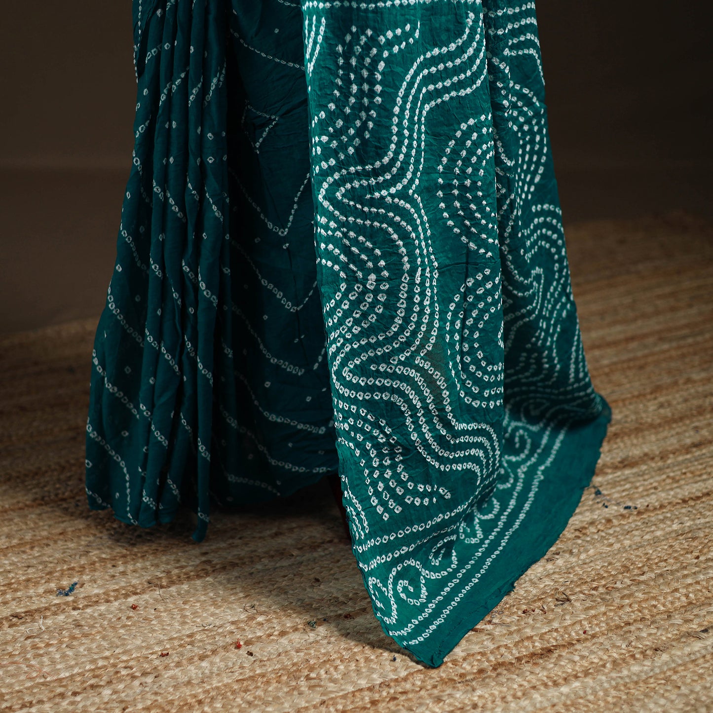 Green - Kutch Tie-Dye Pure Mul Cotton Rai Bandhani Saree with Blouse Piece 07