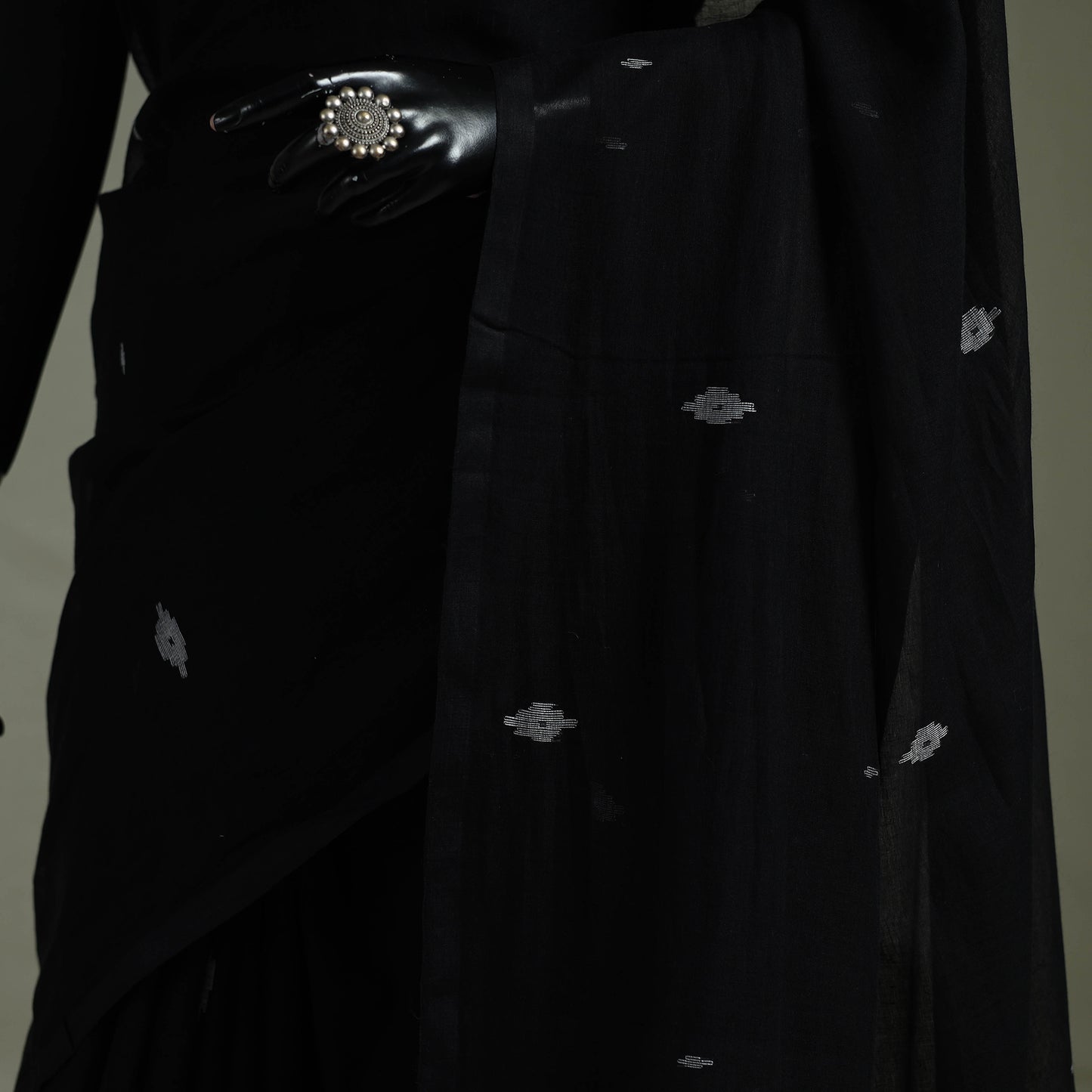 Handloom Pure Mul Cotton Phulia Jamdani Saree with Tassels  05