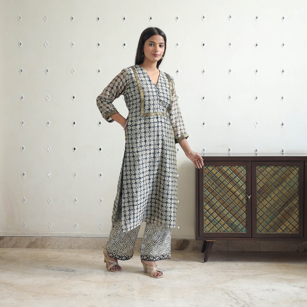 Grey - Traditional Maheshwari Silk Bagru Print Kurta Set 07