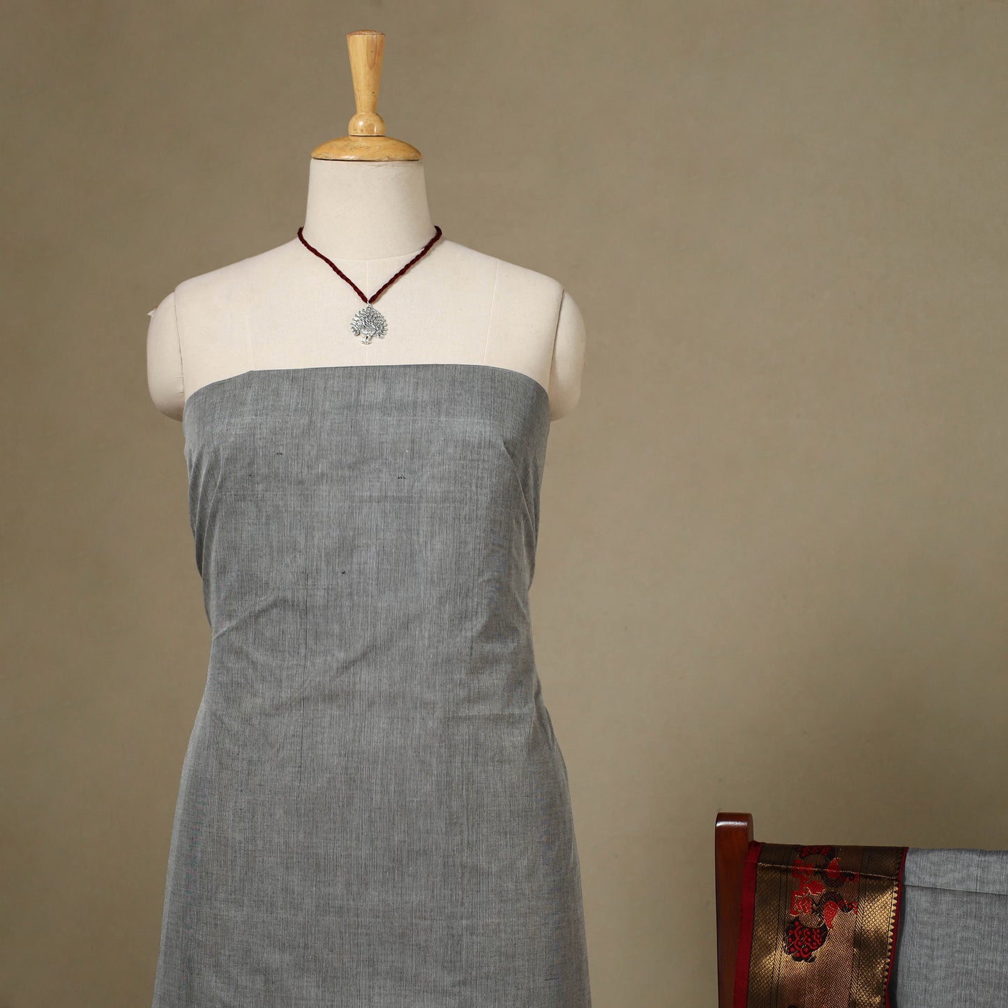 Grey 2pc Kandangi Chettinad Dress Material with Jewellery Set