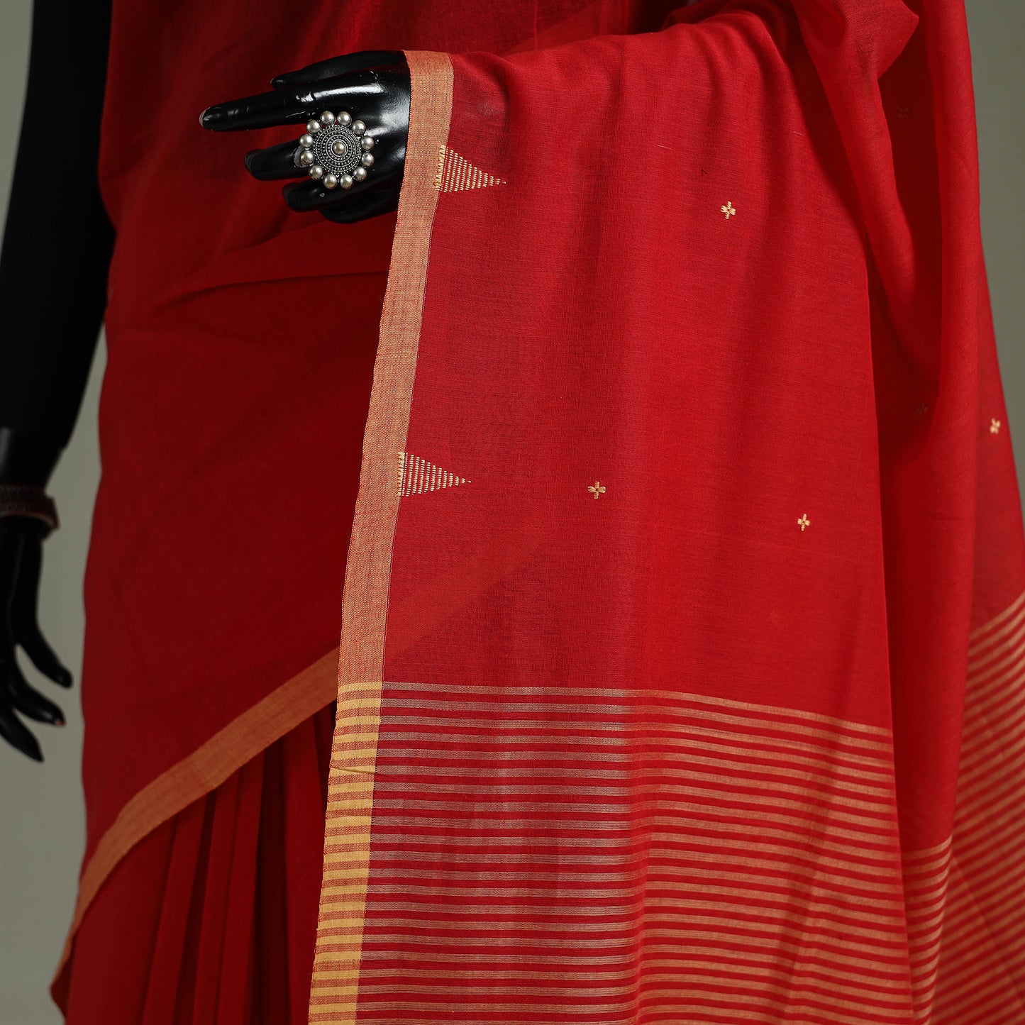 Handloom Pure Mul Cotton Phulia Jamdani Saree with Tassels  09
