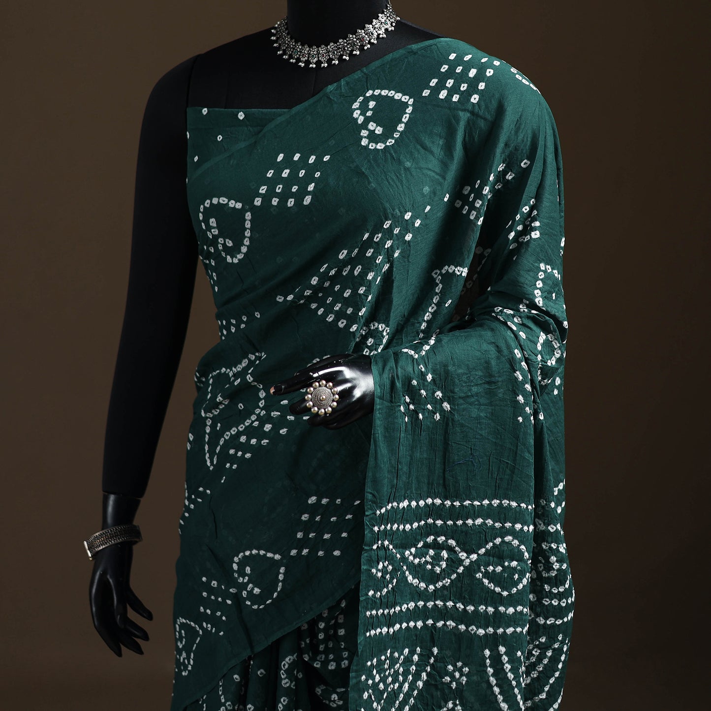Green - Kutch Tie-Dye Pure Mul Cotton Rai Bandhani Saree with Blouse Piece 18