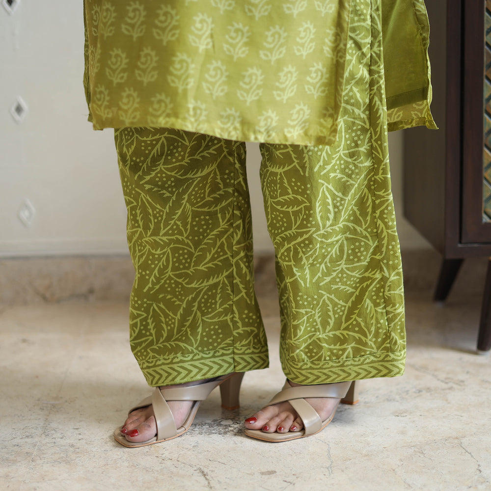 Green - Traditional Maheshwari Silk Bagru Print Kurta Set 03