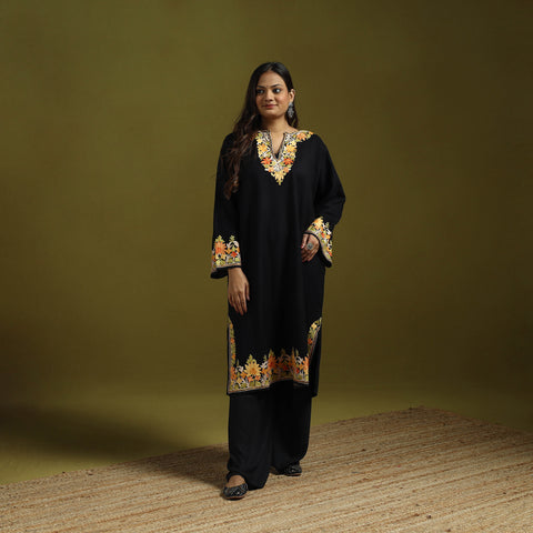 Pink - Handwoven Aari Embroidered Kashmiri Merino Wool Pheran 22