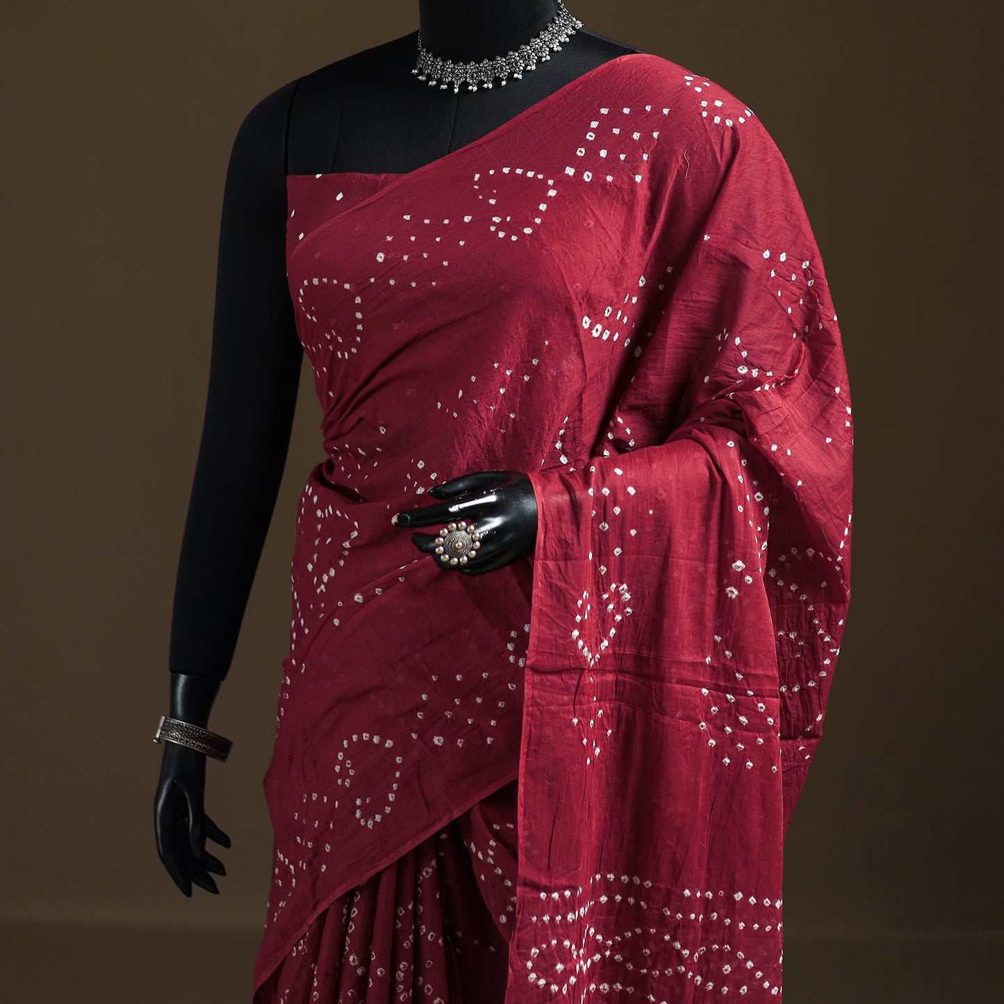 Red - Kutch Tie-Dye Pure Mul Cotton Rai Bandhani Saree with Blouse Piece 20