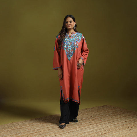 Pink - Handwoven Aari Embroidered Kashmiri Merino Wool Pheran 27