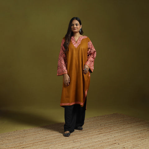 Pink - Handwoven Aari Embroidered Kashmiri Merino Wool Pheran 31