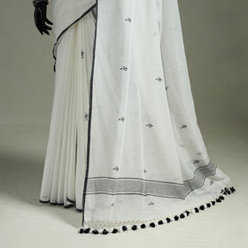Handloom Pure Mul Cotton Phulia Jamdani Saree with Tassels  23