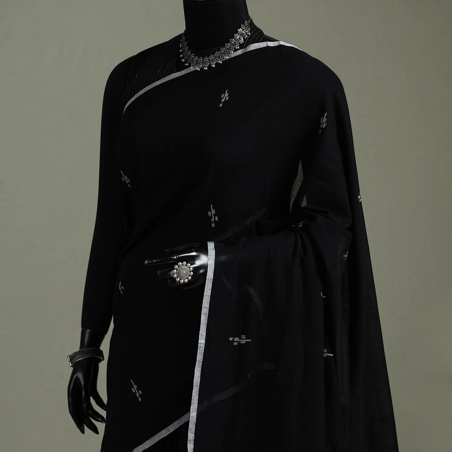 Handloom Pure Mul Cotton Phulia Jamdani Saree with Tassels  24