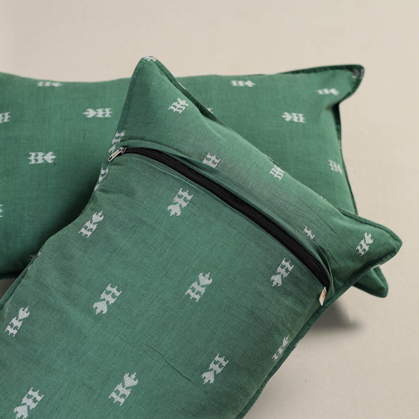 Jacquard Weave Pillow Cover (Set of 2) 14