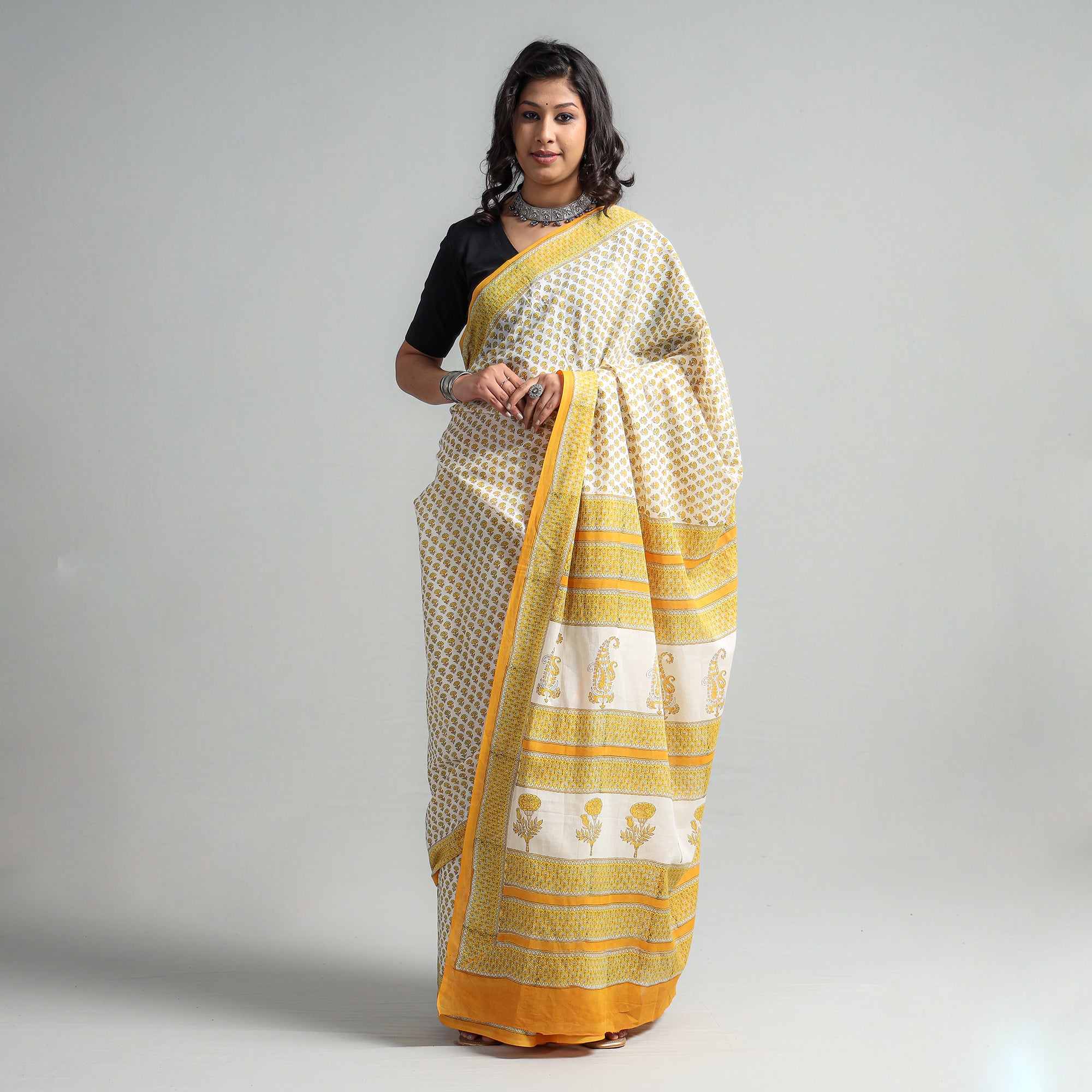 iTokri.com - ✿ Jalpari Phoolbagh Applique Work Kota Doria Cotton Sarees ✿  Check collection - https://www.itokri .com/collections/2016-130-1-jalpari-phoolbagh-hand-embroidered-applique-kota-doria- cotton-sarees Check this product here : https://www ...