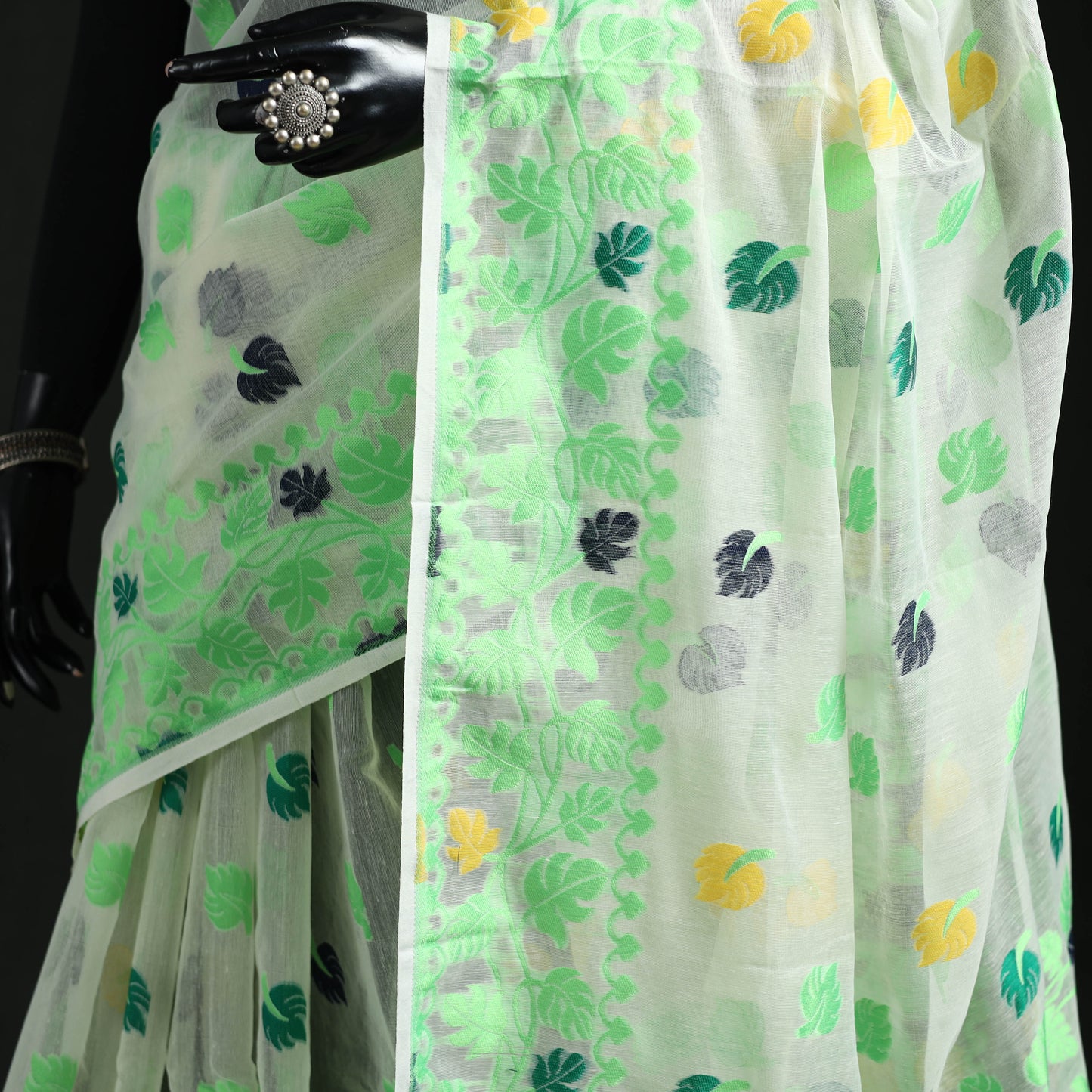 Silk Cotton Dhakai Jamdani Saree 03