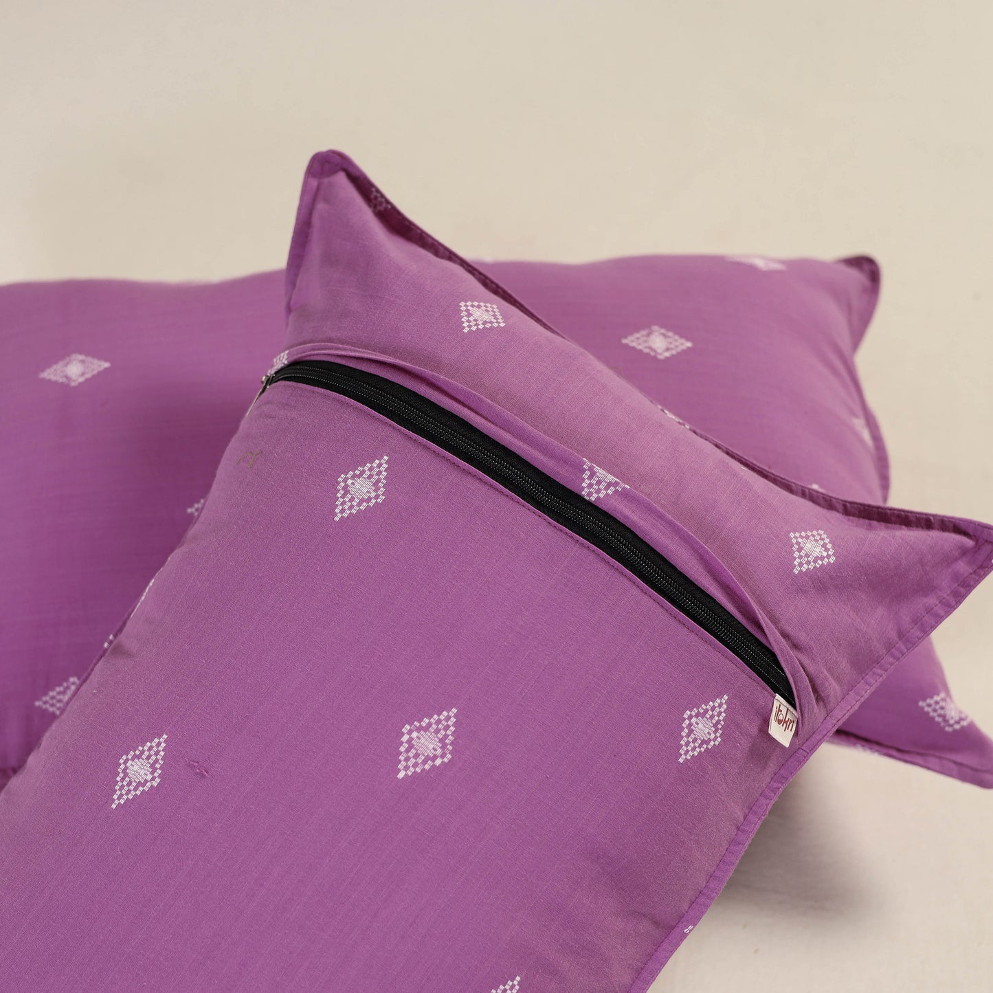 Jacquard Weave Pillow Cover (Set of 2) 18