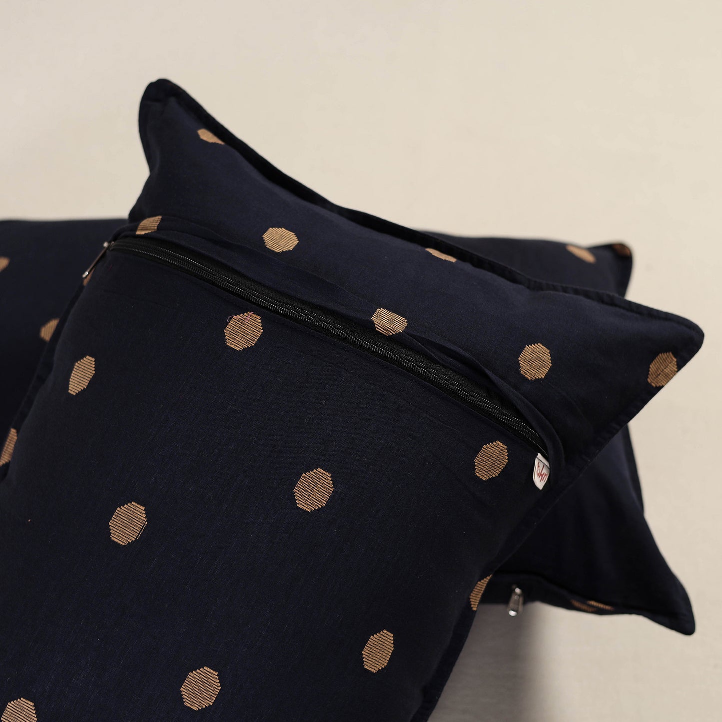Jacquard Weave Pillow Cover (Set of 2) 26