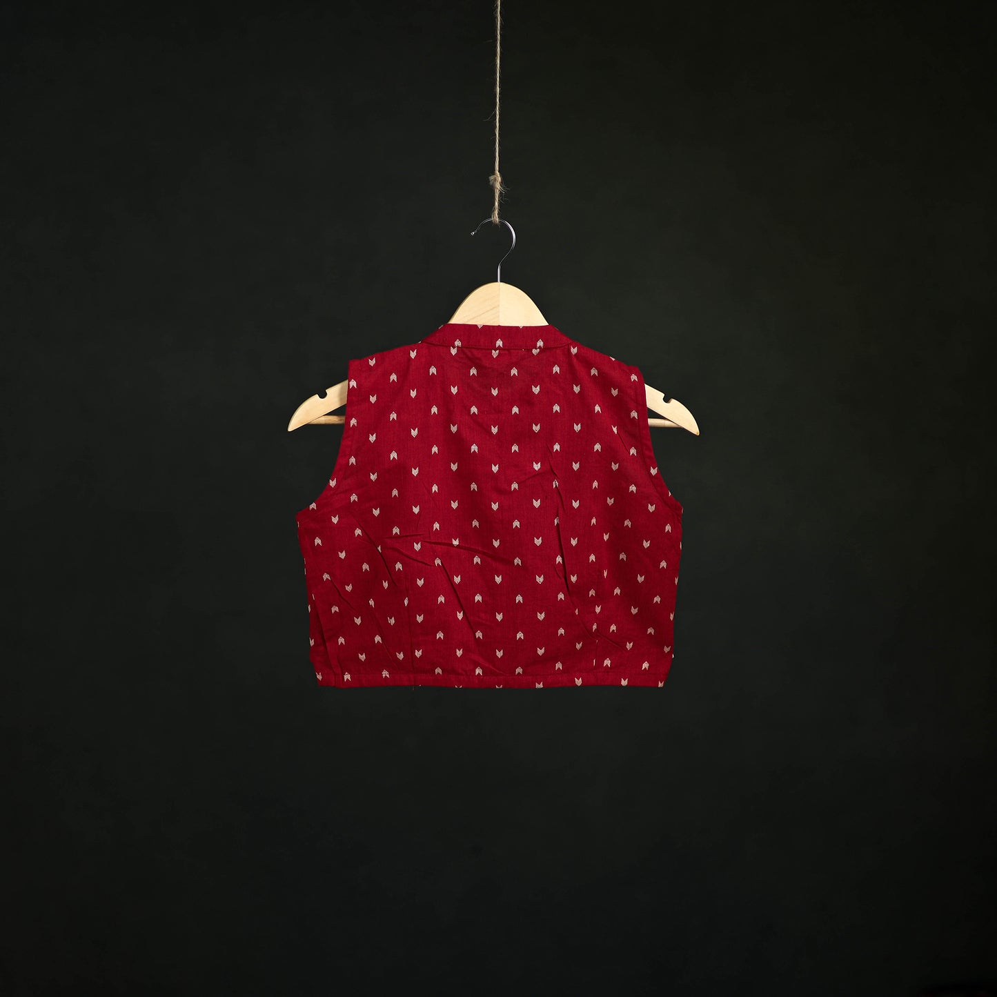 Jacquard Cotton Sleeveless Readymade Blouse 19