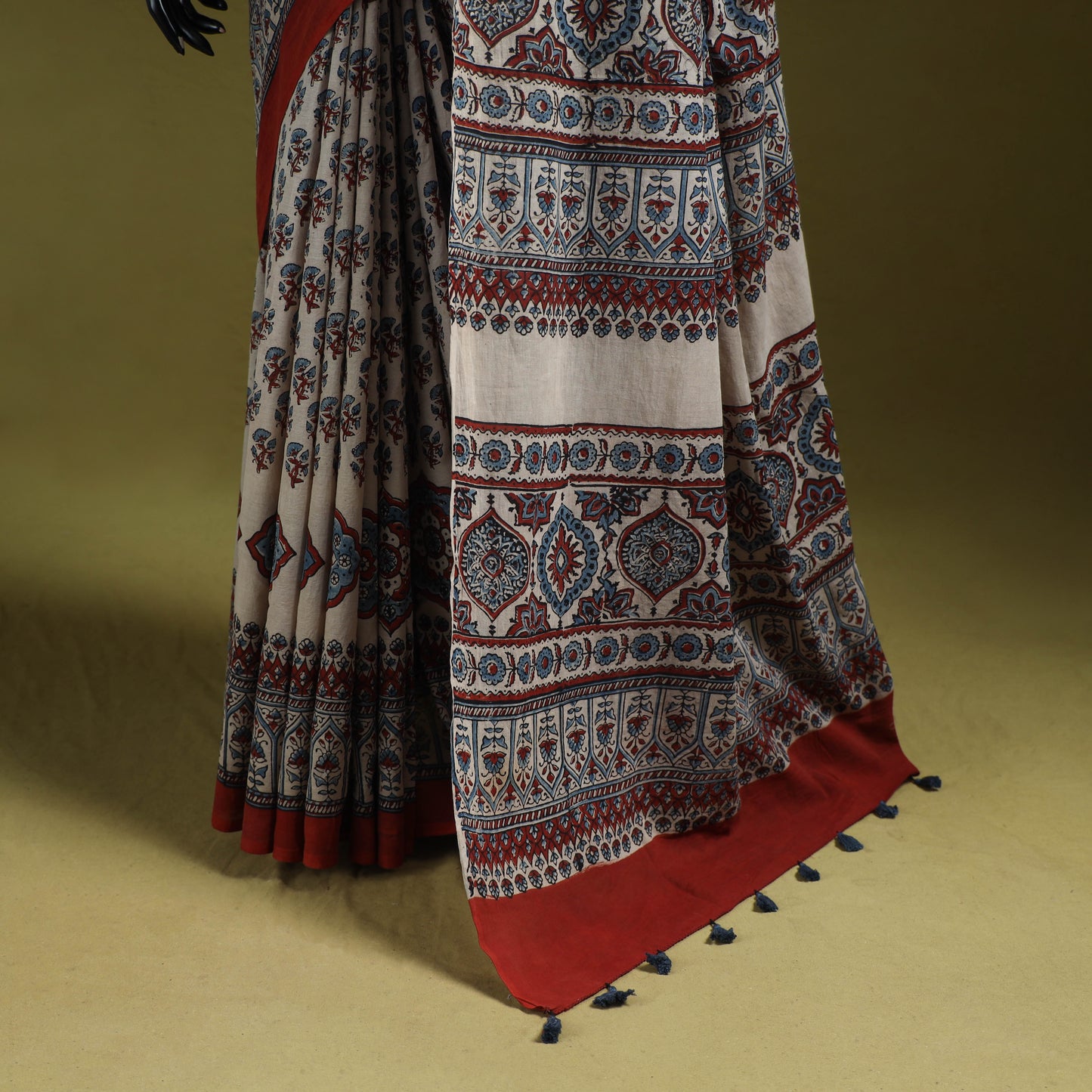 Kutch Hand Block Print Natural Dyed Pure Mul Cotton Ajrakh Saree with Tassels 04