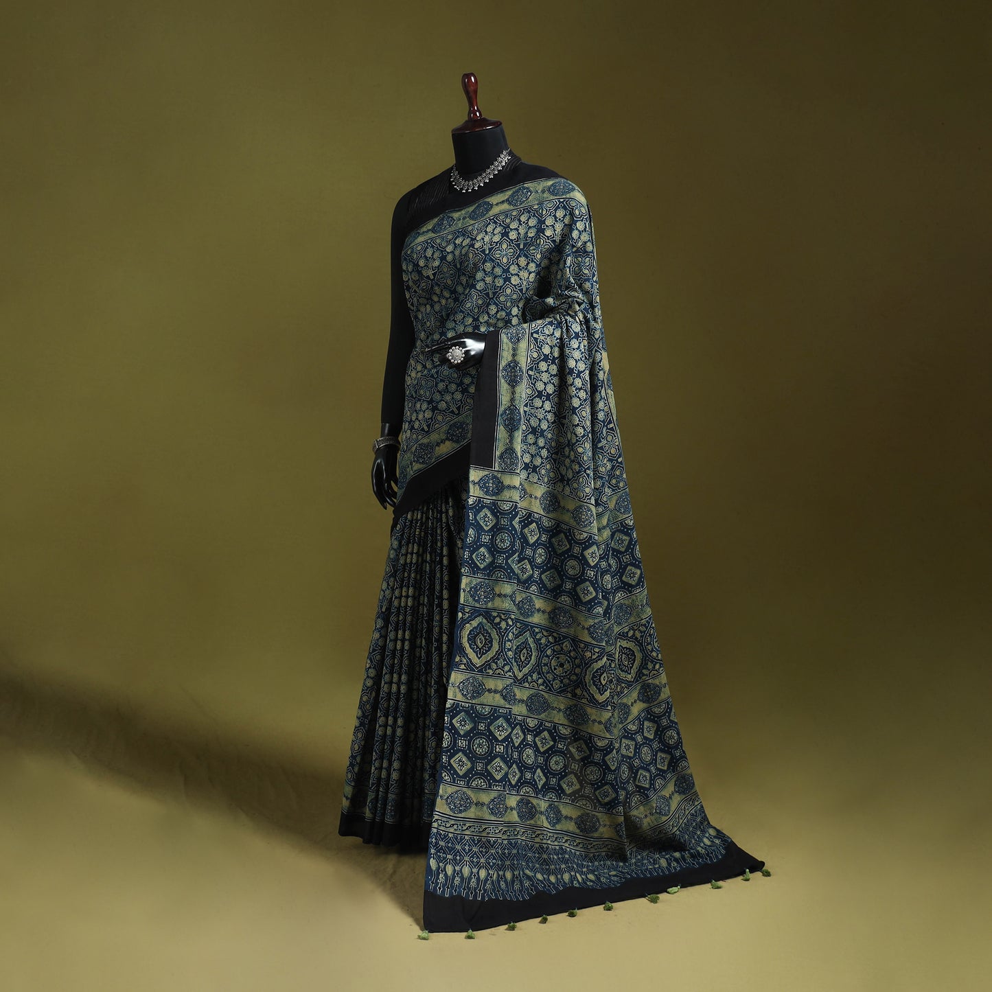 Kutch Hand Block Print Natural Dyed Pure Mul Cotton Ajrakh Saree with Tassels 07